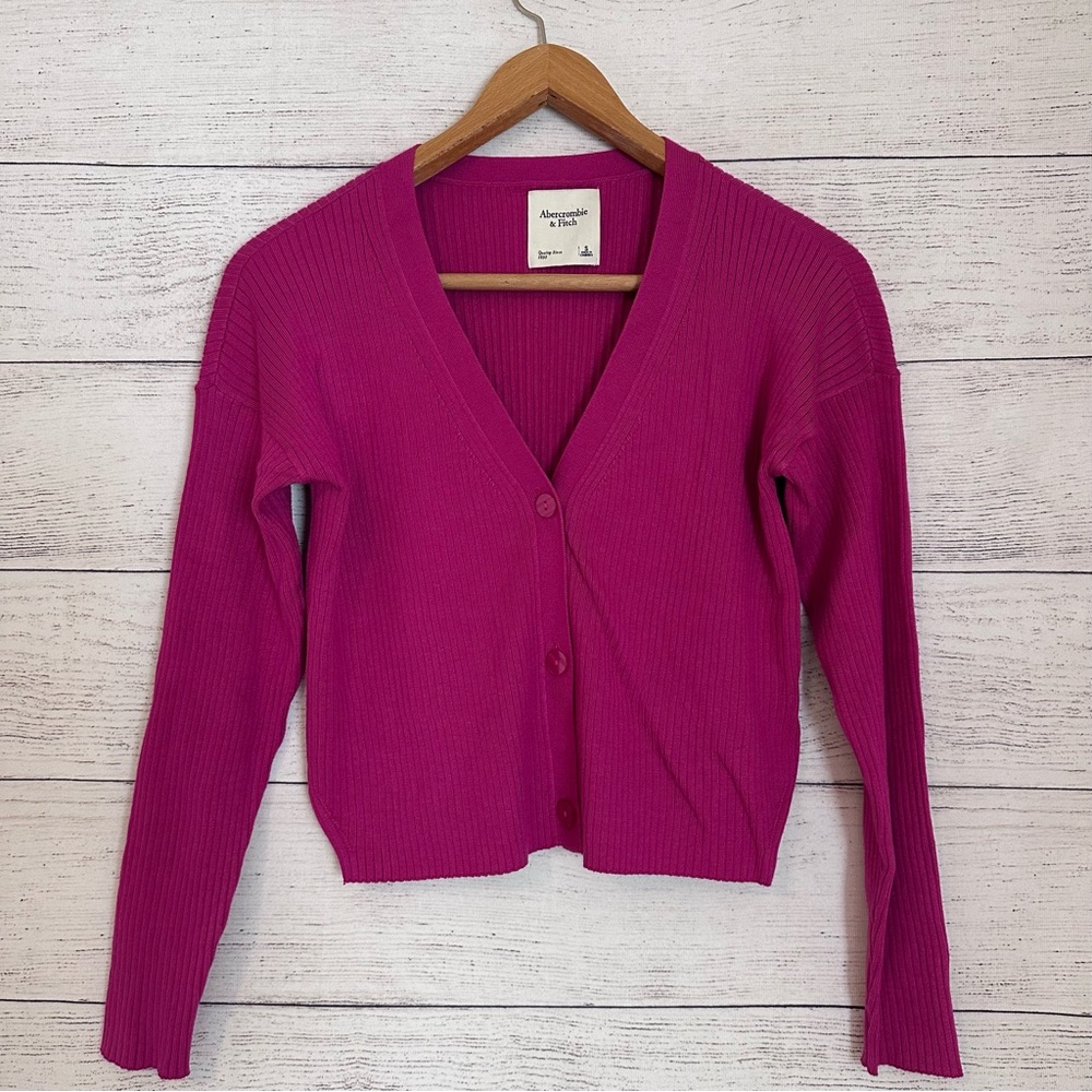 Abercrombie & Fitch Wide Ribbed Knit V-Neck Button Top.